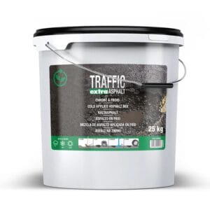 25-kg-Eimer Kaltasphalt für Straßenreparatur, vorne mit deutlichen Anweisungen und Symbolen, Aufschrift auf Deutsch.