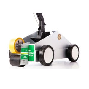 Metall-Linienmarkiergerät mit gelbem Markierungsband auf weißem Hintergrund, geeignet für Parkplätze oder Sportfelder.