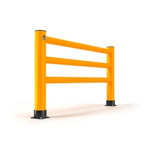 Leuchtend orange Sicherheitsgeländer mit drei Querstreben, schwarzen Standfüßen und Pfosten für Lager oder Industrie vor Weiß.