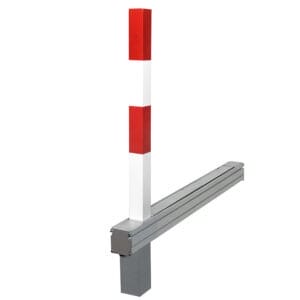 Schranke SESAMplus-A mit senkrecht hochgestelltem rot-weiß gestreiftem Schrankenbaum an rechteckigem Metallgehäuse.