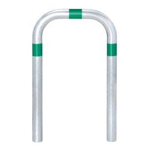 CITY-Schutzbügel GROß, Fahrradständer aus silbernem Metall, U-Form, grüne Reflektorstreifen oben und an den Beinen, weißer Hintergrund.