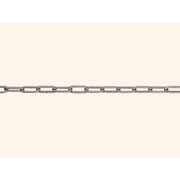 Die Metallkette M-Edel 6 mit ovalen Gliedern liegt waagrecht zentriert auf hellem, beige-farbenem Hintergrund.