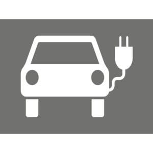 Symbol: Auto mit Stromstecker, zeigt Bodenmarkierung für E-Parkplatz und Ladestation, geeignet für Elektroauto-Stellplätze.