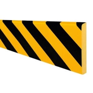 Rechteckiger MORION Prallschutz Flächenschutz aus Schaumstoff mit abwechselnden schwarzen und gelben Diagonalstreifen.