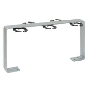 Fahrradständer aus Metall mit rechteckigem Rahmen und vier Haken für Fahrräder, zur Montage auf ebenem Untergrund geeignet.