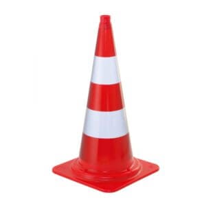 Roter und weiß gestreifter Leitkegel MORION-Leitkegel-EU, aufrecht stehend vor weißem Hintergrund, Verkehrsleitkegel.