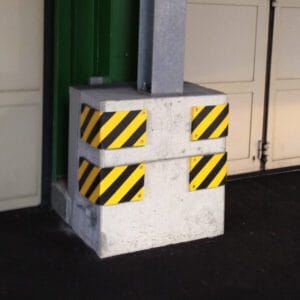 MORION Prallschutz für Betonpfeiler, gelb-schwarz gestreift, für Wände und Garagentore, klare Warnmarkierung.