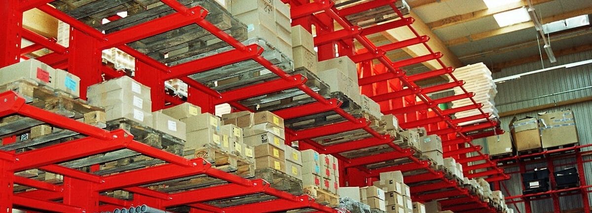 Zur Prüfung befähigte Person von Regalanlagen